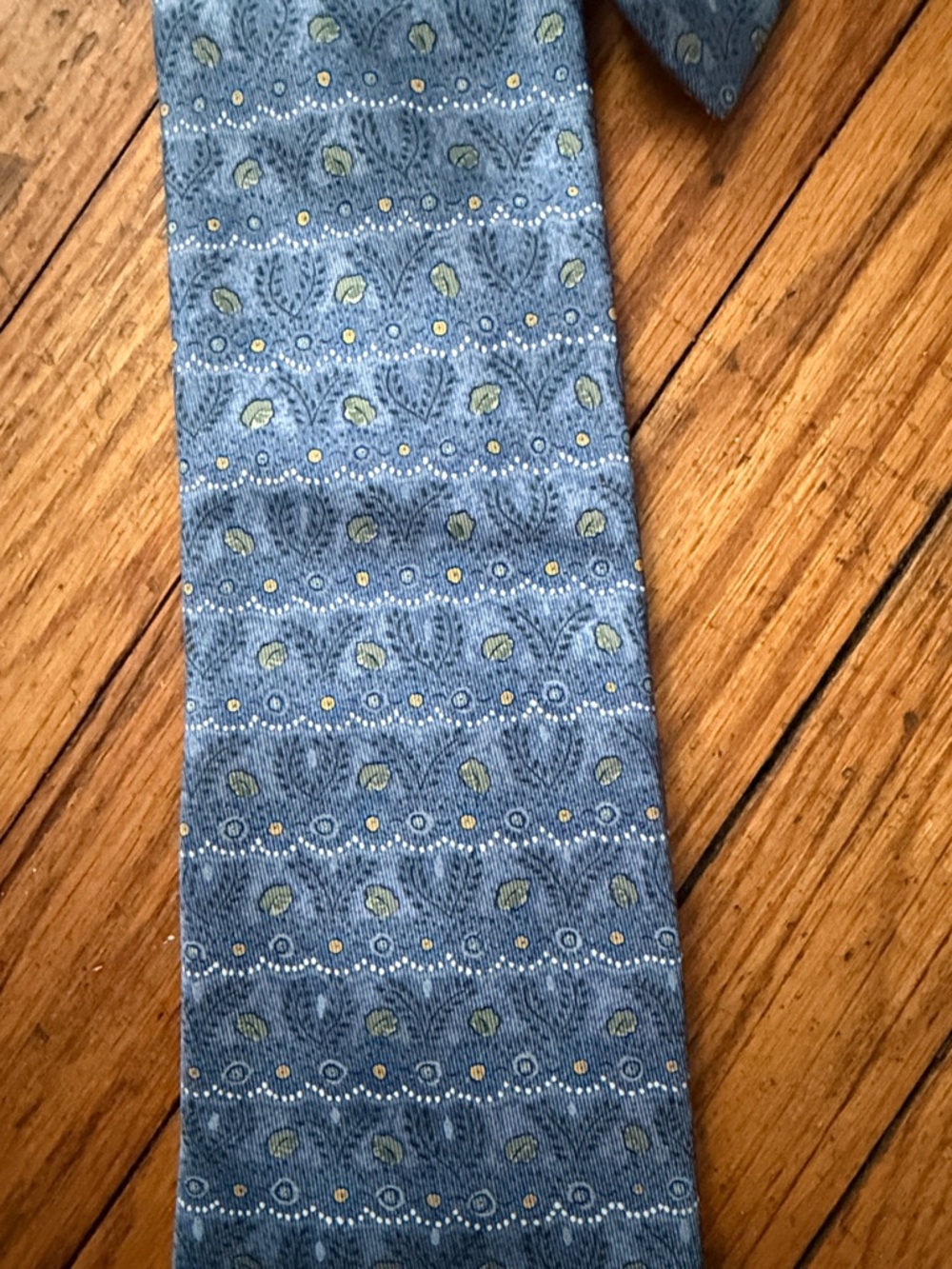 Hermes silk Blue Paisley Men's Dress Tie - Picture 2 of 4